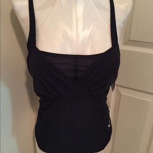 Nike NWT top black size M